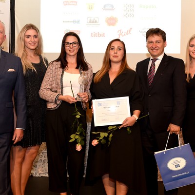 �esk� marketingov� spole�nost - Zlat� delf�n