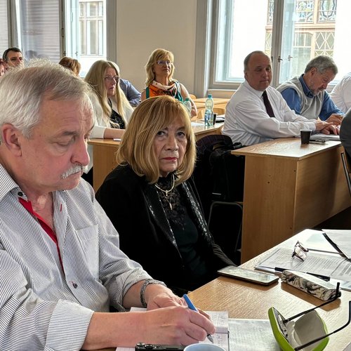 esk marketingov spolenost - Semin Marketing a komunikace v souasnm elektronickm svt