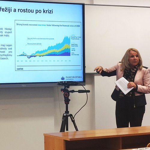 esk marketingov spolenost - Krizov komunikace znaky