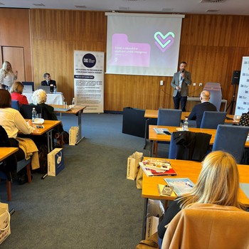 esk marketingov spolenost - Semin Marketing a uml inteligence: Inspirace bez hranic