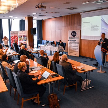 esk marketingov spolenost - Semin Marketing a uml inteligence: Inspirace bez hranic