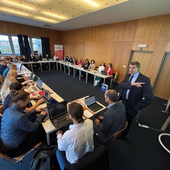 esk marketingov spolenost - Semin Marketing a uml inteligence: Inspirace bez hranic