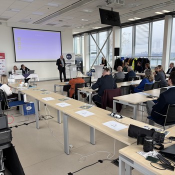 �esk� marketingov� spole�nost - Vzd�l�vac� projekty �esk� marketingov� spole�nosti